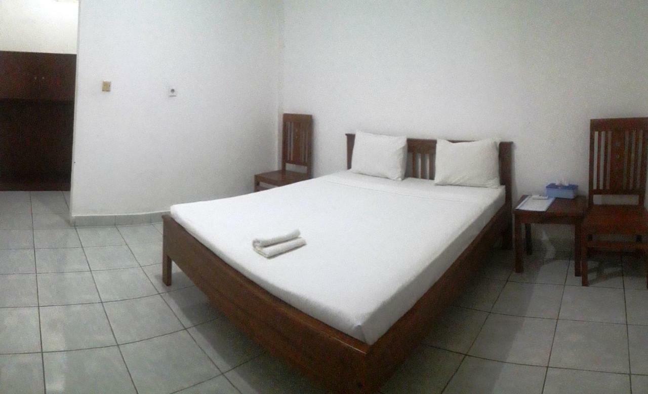 The Teuz B&B Labuan Bajo Exterior foto